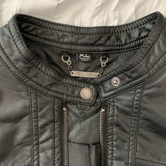 Black Vegan Leather Jacket - Picture 6 of 8